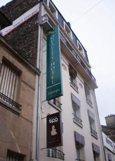 Kyriad Centre 3*